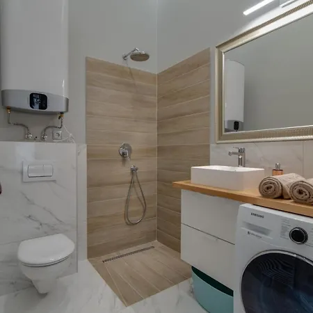 Helios Downtown Martha Apartamento Budapeste