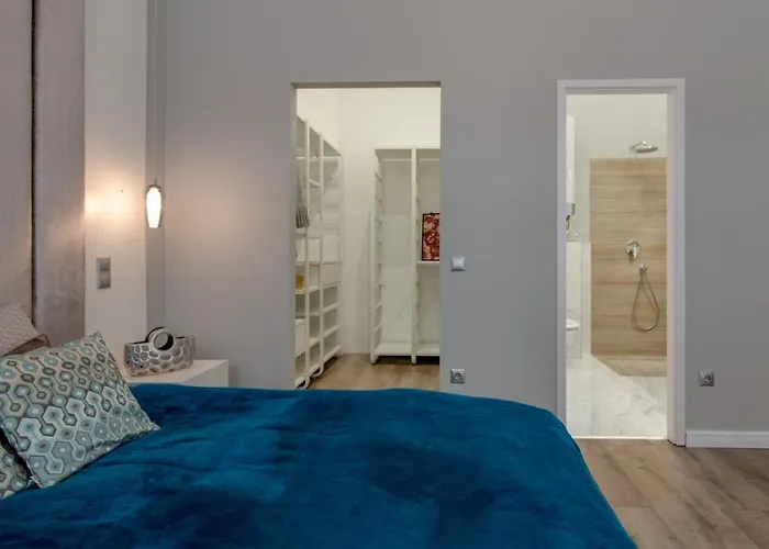 Helios Downtown Martha Appartement *